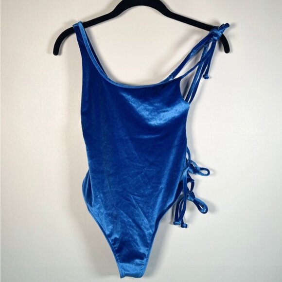 NWT FRANKIES BIKINS Swim Made in USA 🇺🇸 Honey Velvet Cheeky One Piece Size M - Picture 5 of 15